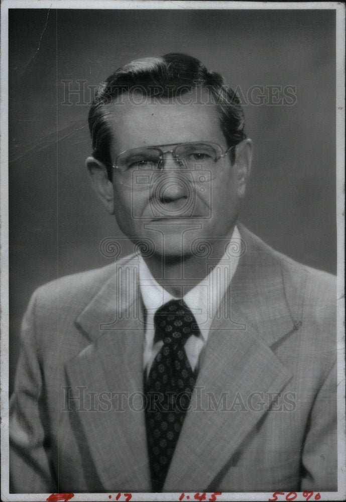 1977 Press Photo Dr Roscoe L Davidson - Historic Images