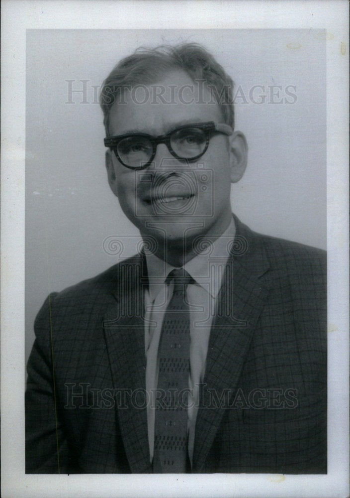 1968 Press Photo Abaraham Davidson Historian University - Historic Images