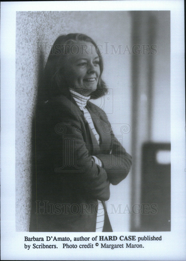 1994 Press Photo Barbara D Amato Author Hard Published - Historic Images