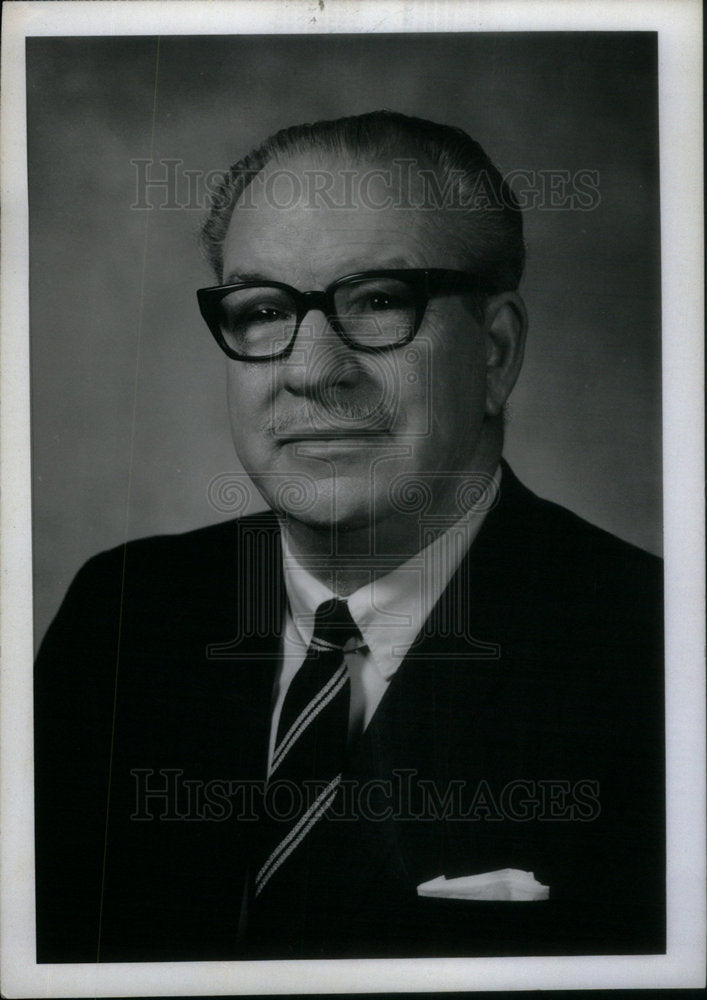 1967 Press Photo Dr. Allan Crawfurd/Arapaho Jr College - Historic Images