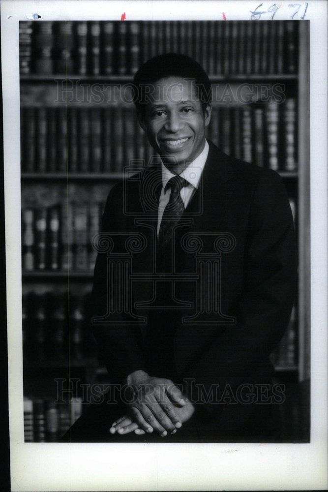 1988 Press Photo Attorney Hubert Farbes Jr Rothgerber - Historic Images