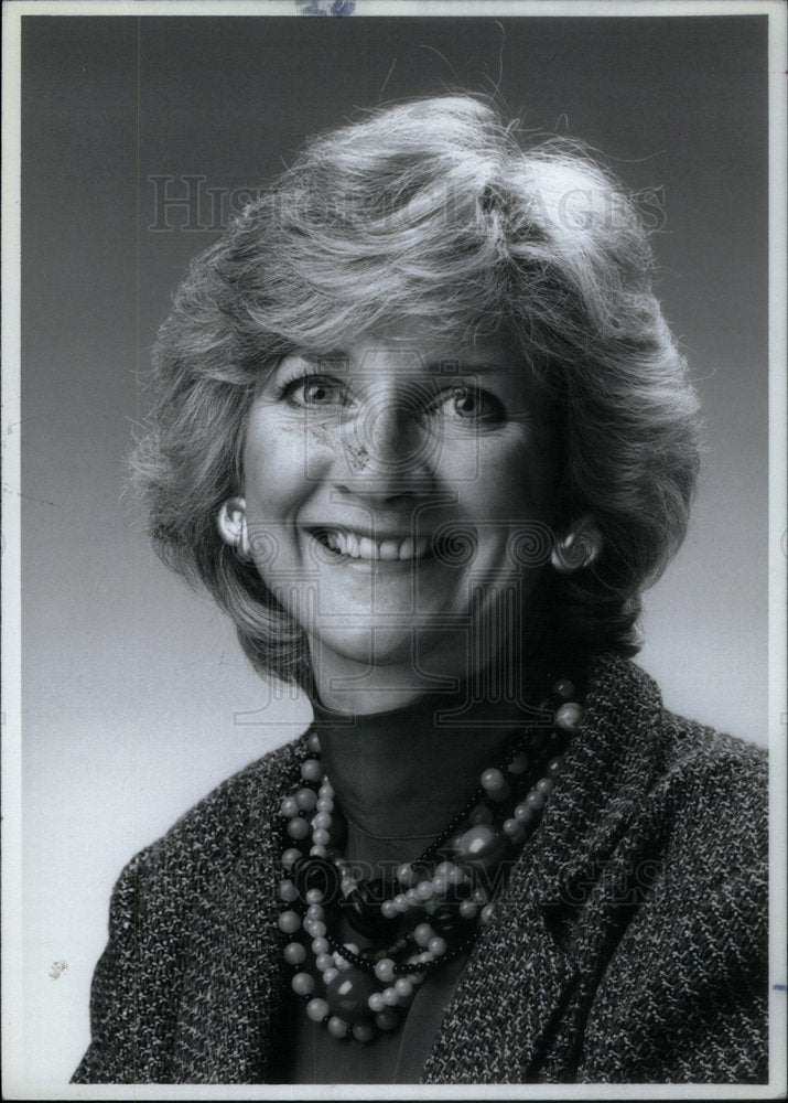 1989 Press Photo Cathy McClain Finlon Executive Picture - Historic Images