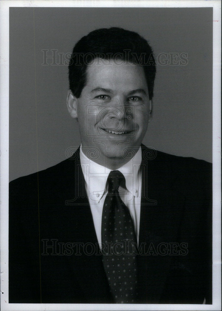 1995 Press Photo Executive Matt McConnell. - Historic Images