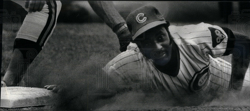 1977 Press Photo Cubs Versus Padres Griffin Clines - Historic Images