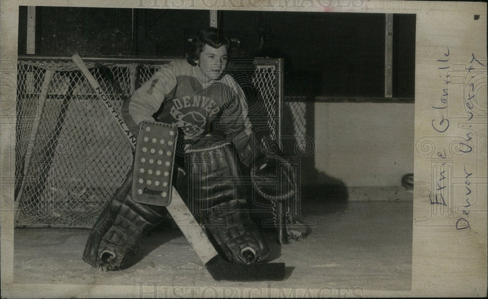 1974 Press Photo Denver University Ice Hockey Player - Historic Images