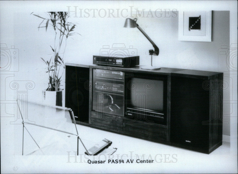 1984 Press Photo Home Entertainment Center - Historic Images