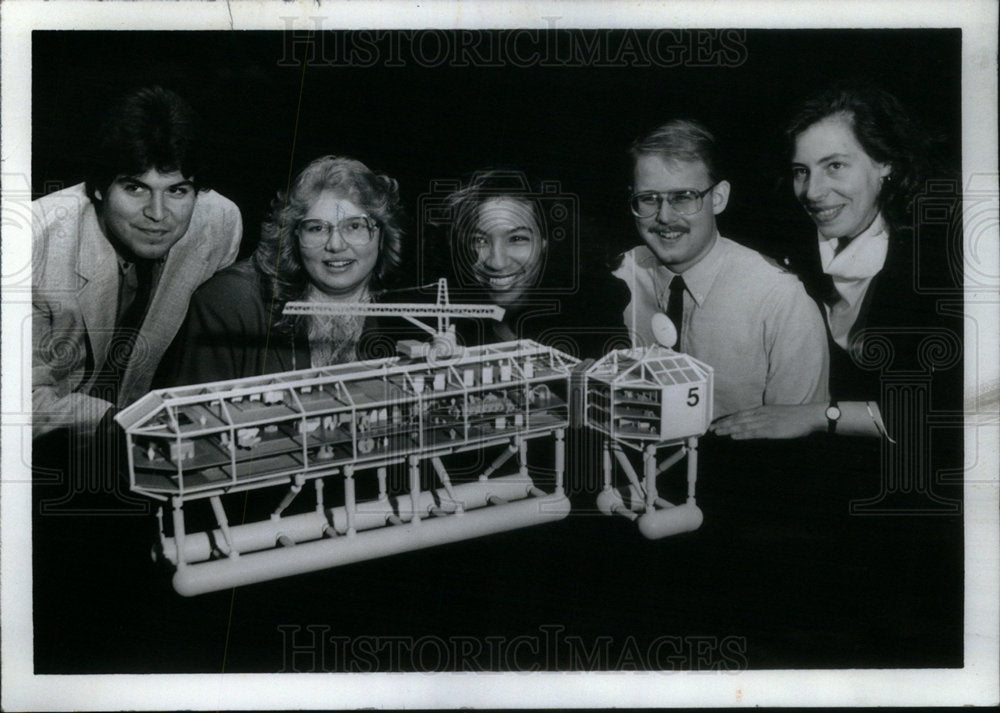 1988 Press Photo Institute Factory Students IIT Design - Historic Images