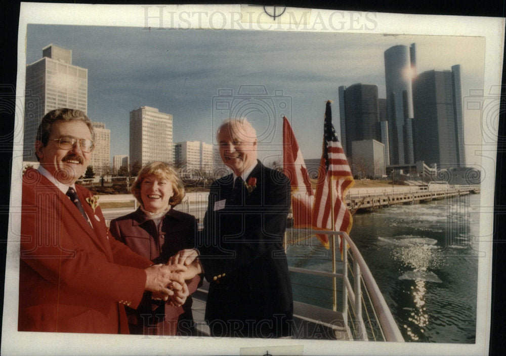 1984 Press Photo Bart Tucker Howard Kehrl Elizabeth - Historic Images