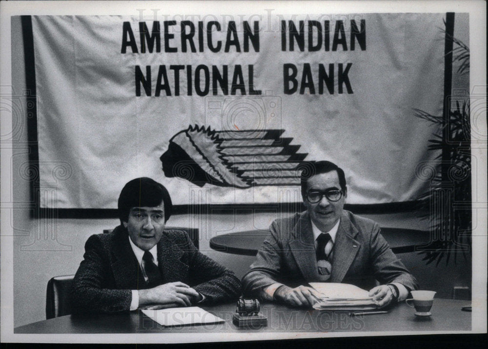 1980 Press Photo American Indian National Bank Richard - Historic Images