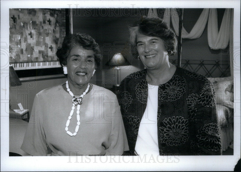 1995 Press Photo Bootsie Nathan Socialite Civic Leader - Historic Images