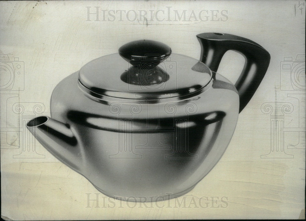 1955 Press Photo Teapot polished aluminum table range - Historic Images