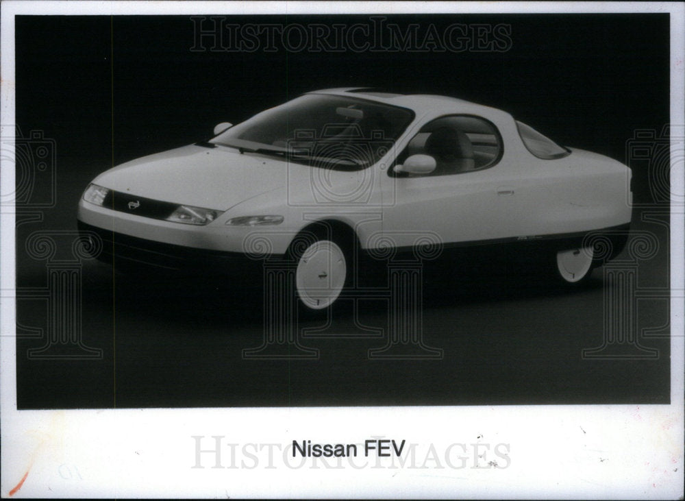 1992 Press Photo Nissan FEV prototype coupe model car - Historic Images