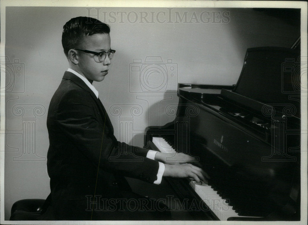 1965 Press Photo Darle Bruckman Concert Pianist - Historic Images