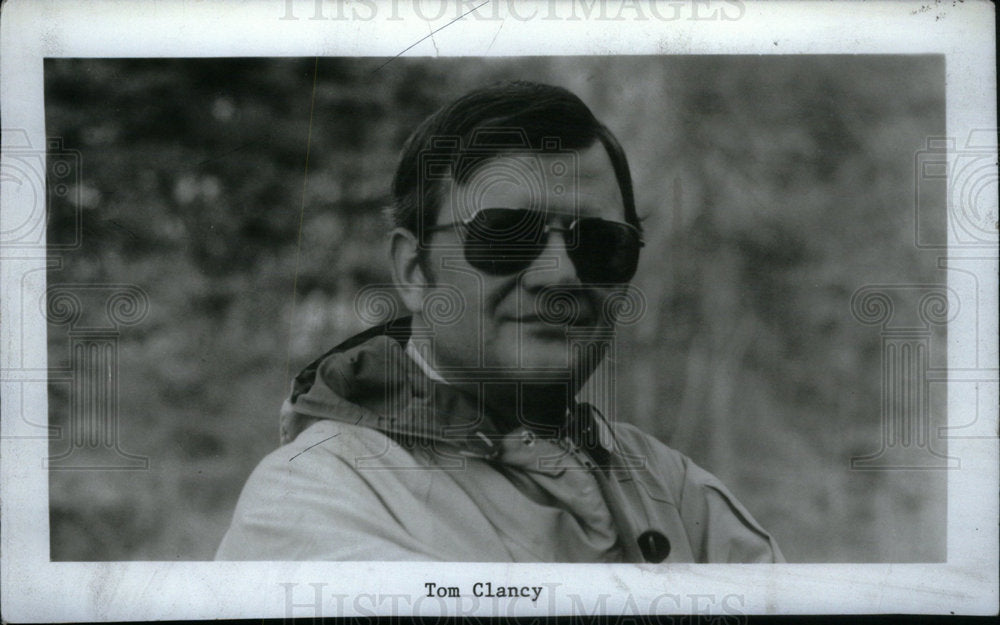 1987 Press Photo Tom Clancy Author Espionage - Historic Images