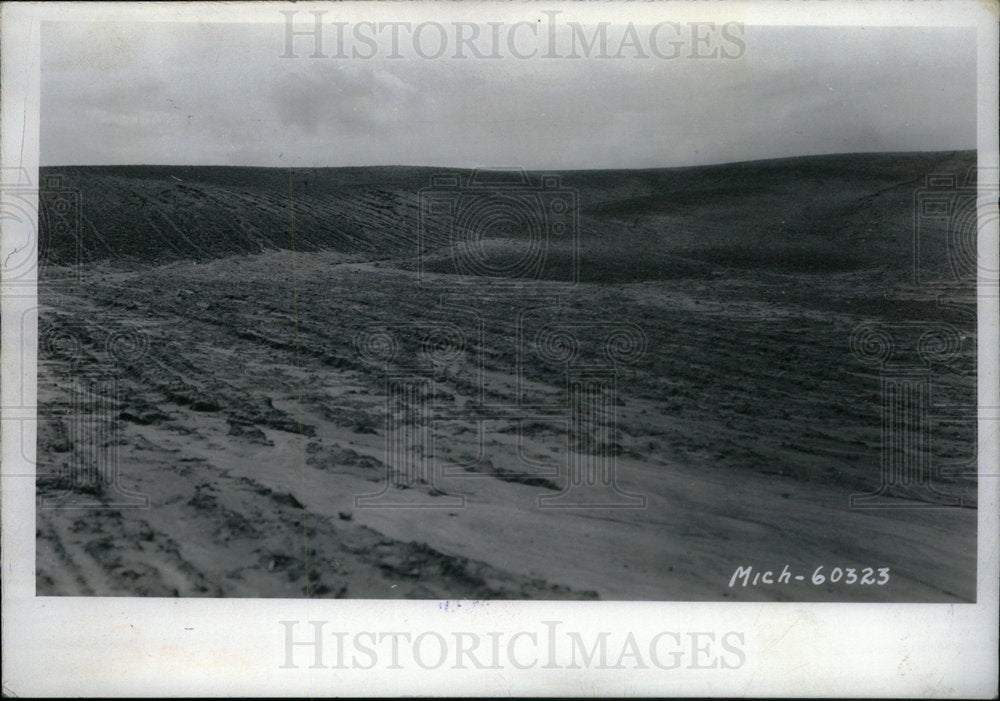 1943 Press Photo Soil Erosion Silver Lake State Park - Historic Images