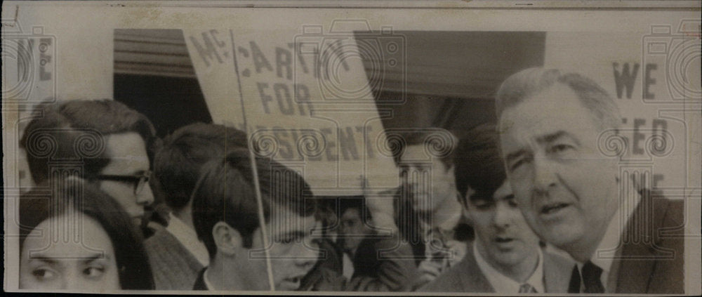 1968 Press Photo Eugene McCarthy Senator Representative - Historic Images