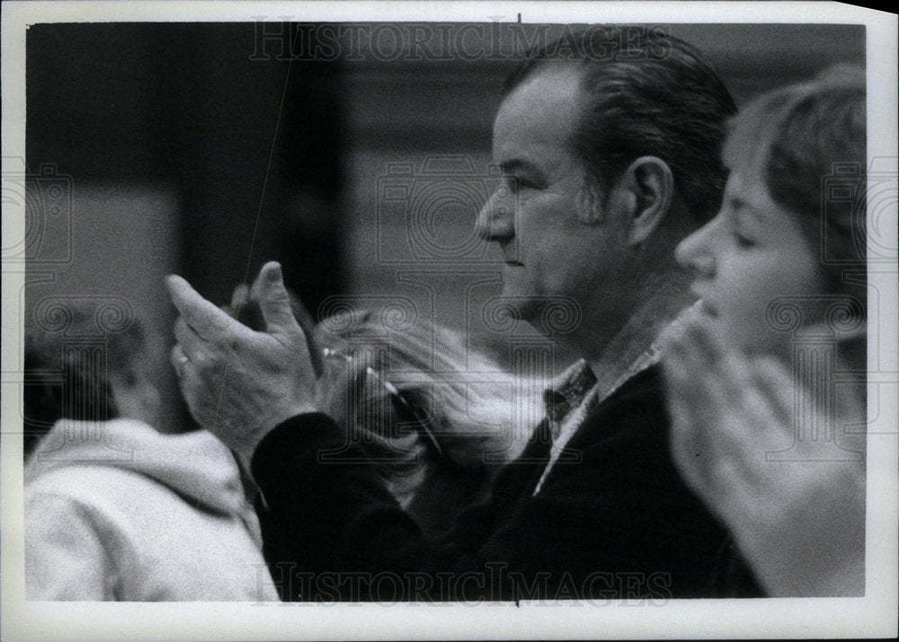 Press Photo James Monroe Applaude Trenton Volleyball - Historic Images