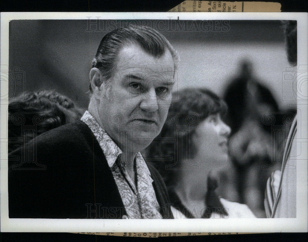 1986 Press Photo Trenton volleyball coach James Monroe - Historic Images