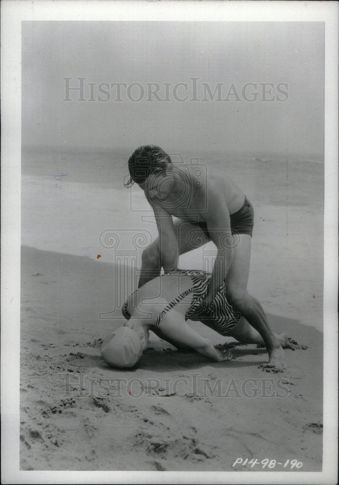 1937 Press Photo Commencement Larry Crabbe Terry Walker - Historic Images