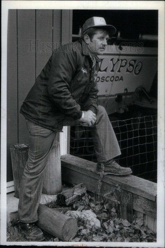 1985 Press Photo John Skrobot Skipper - Historic Images