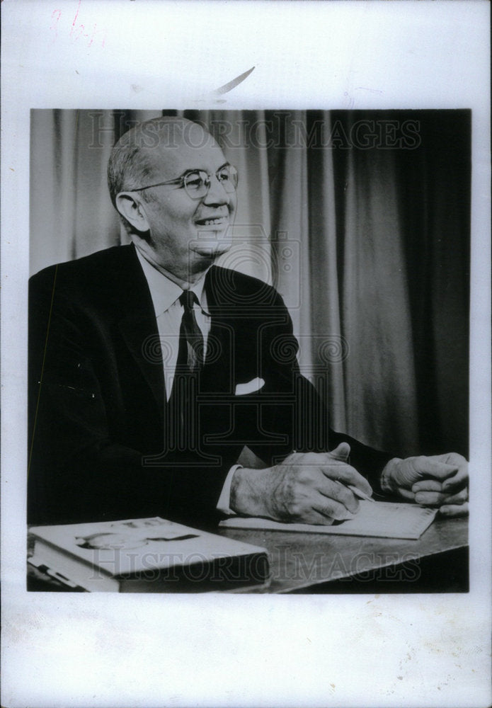 1965 Press Photo Frank Novelist - Historic Images