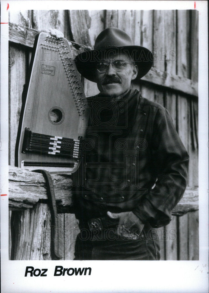 1998 Press Photo Roz Brown - Historic Images