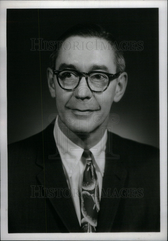 1968 Press Photo Business Executive Philip - Historic Images