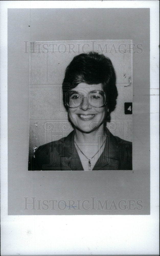 1986 Press Photo Mary Fine - Historic Images