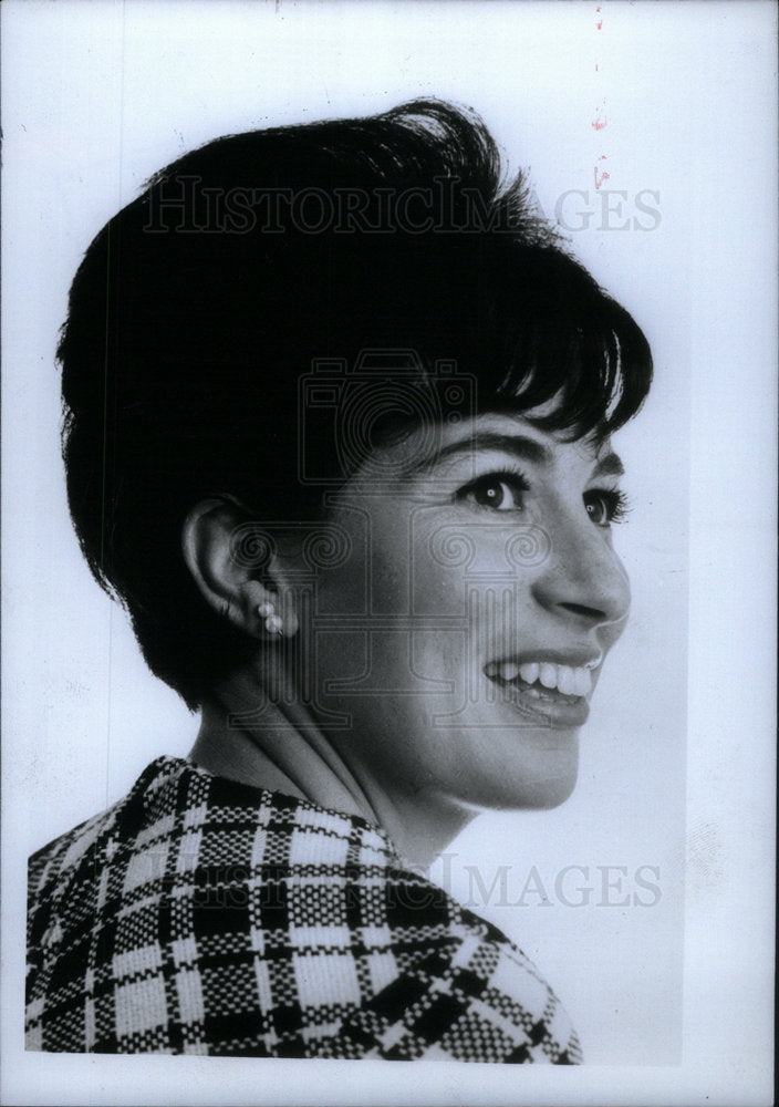 1968 Press Photo Kari Howard Musical - Historic Images