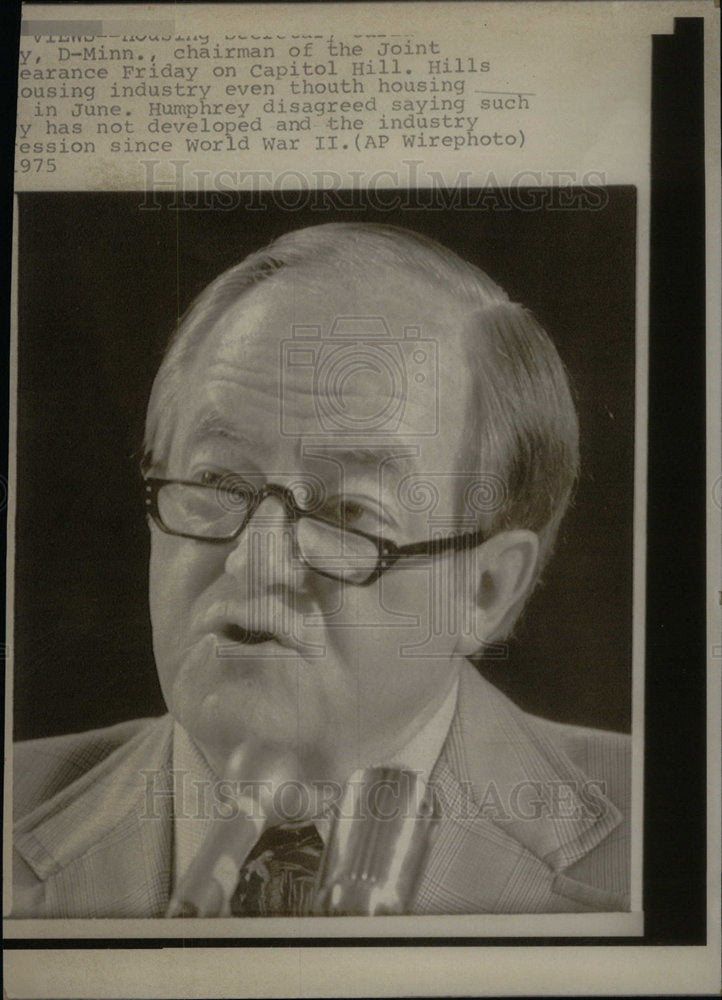 1975 Press Photo Hubert Humphrey Housing Industry Talk - Historic Images