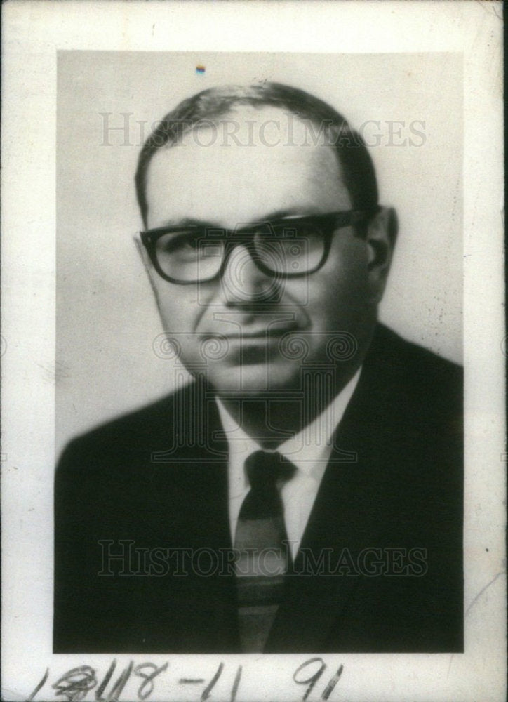 1970 Press Photo Leon Lessinger U.S. Aide - Historic Images