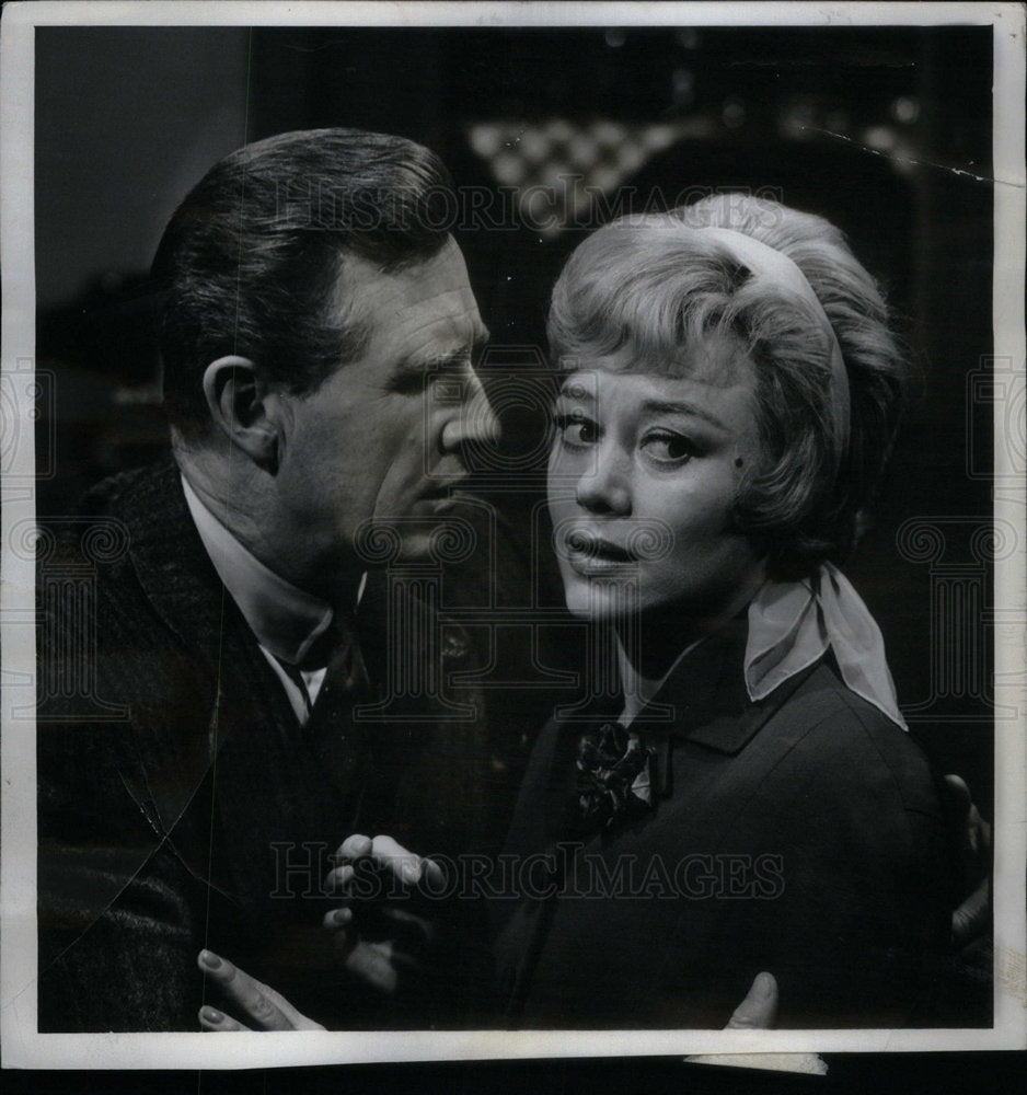 1963 Press Photo Actors Glynis Johns &amp; Lloyd Bridges - Historic Images