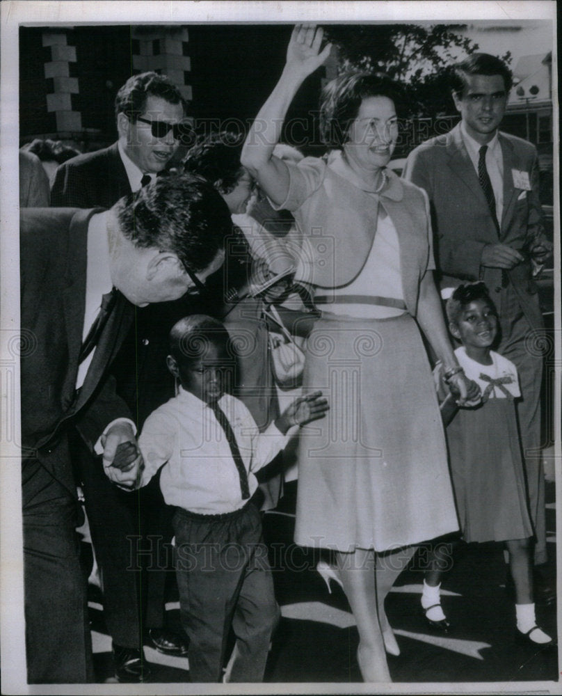 1965 Lady Bird Johnson Dawn Rudd Head Start - Historic Images