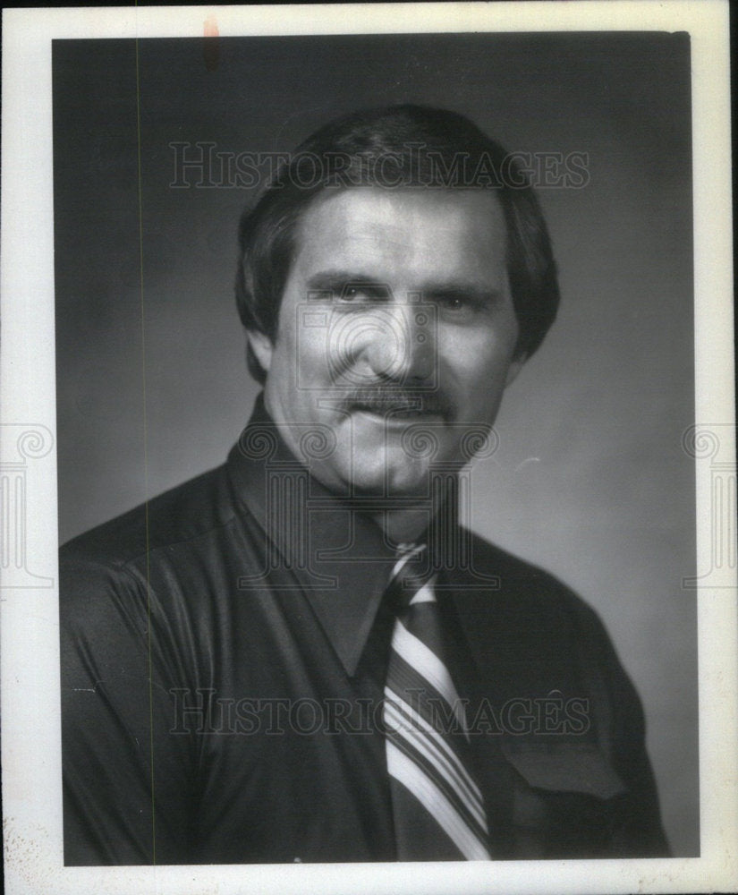 1979 Press Photo Monford VP Jim Leonard - Historic Images