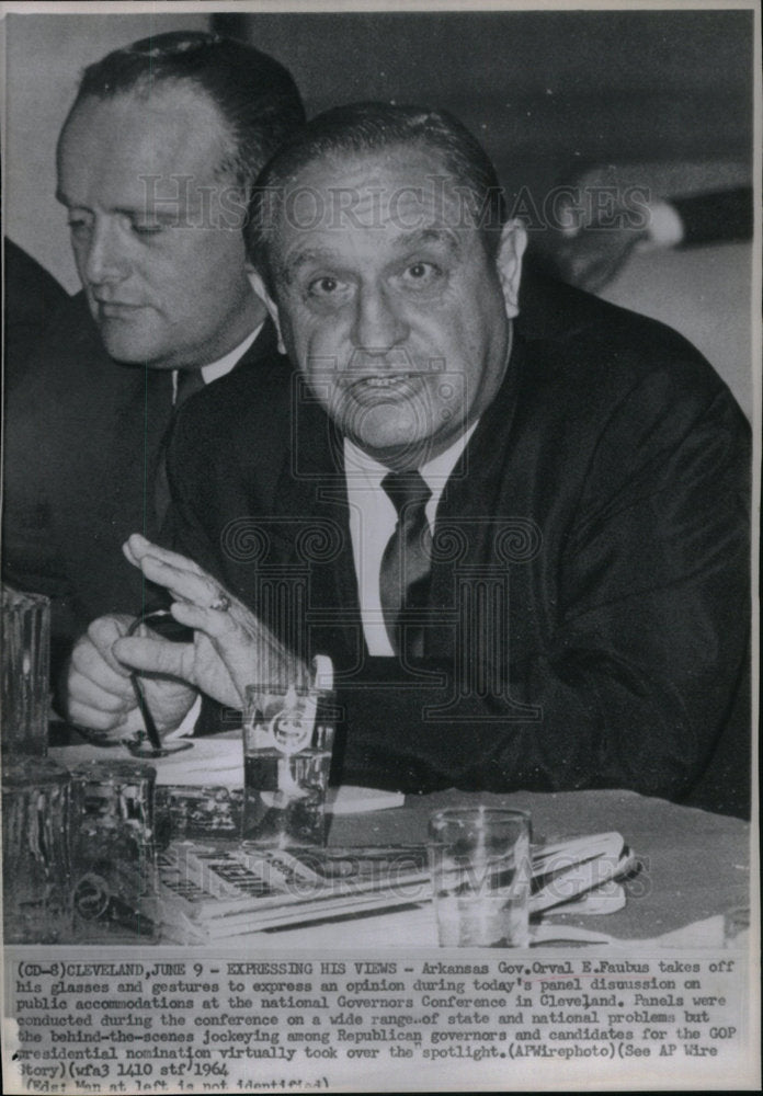 1964 Press Photo Gov Faubus Speaking Panel Discussion - Historic Images