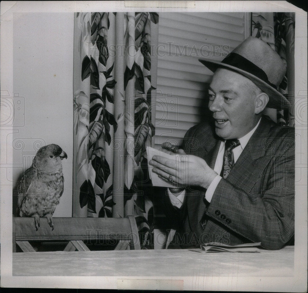 1951 Press Photo Robert &quot;Red&quot; Fenwick - Historic Images