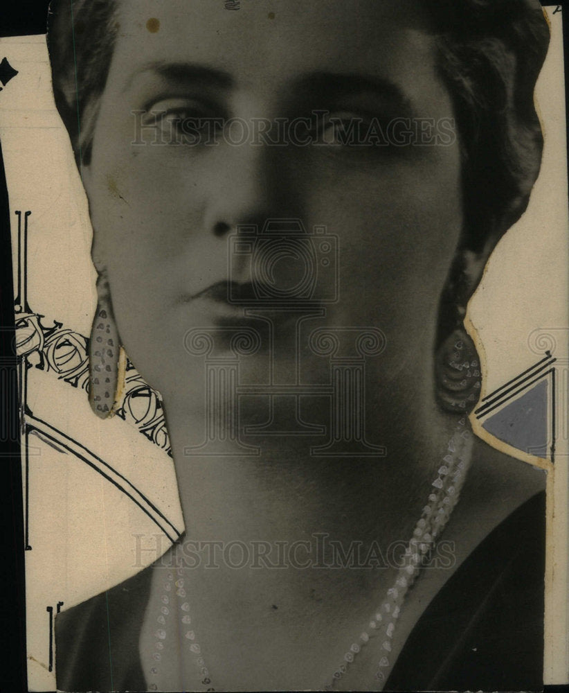 1938 Press Photo Woman Closeup Wearing Jewelry - Historic Images