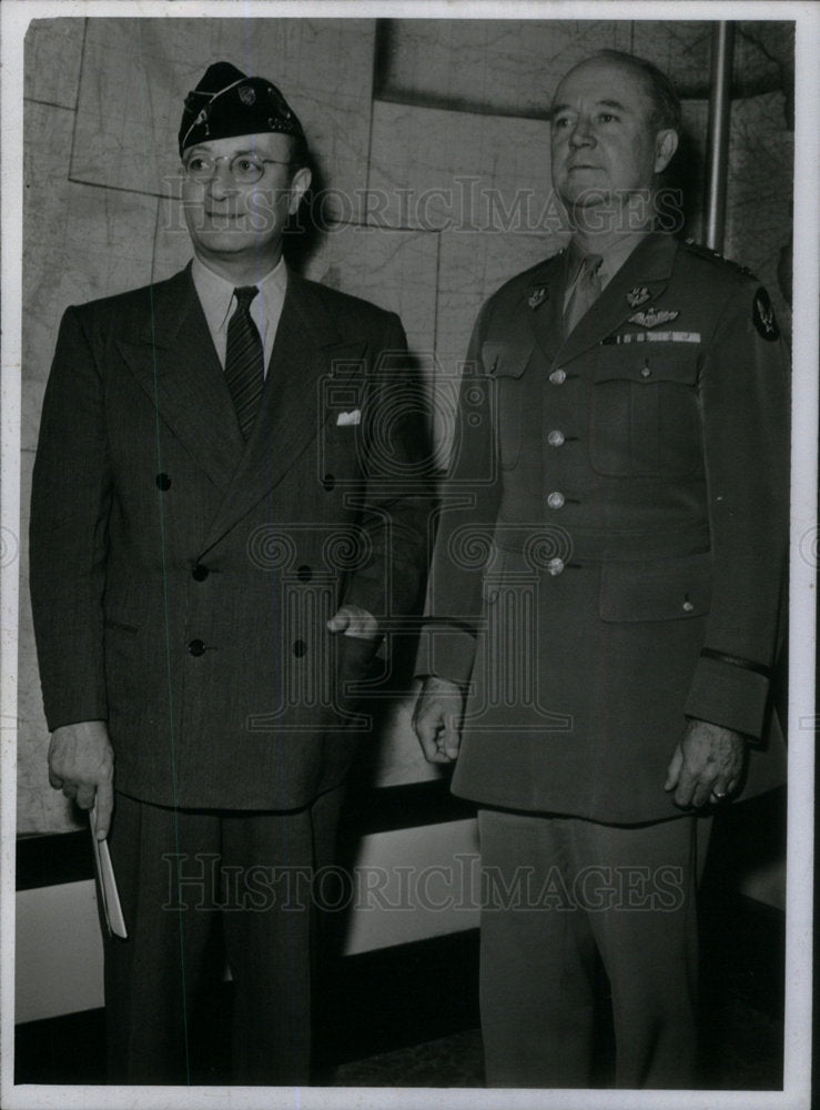 1942 Press Photo Harold Oakes and John Curry - Historic Images