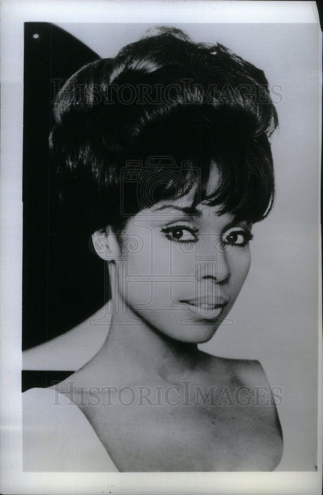 1965 Press Photo Entertainer Diahann Carroll Portrait - Historic Images