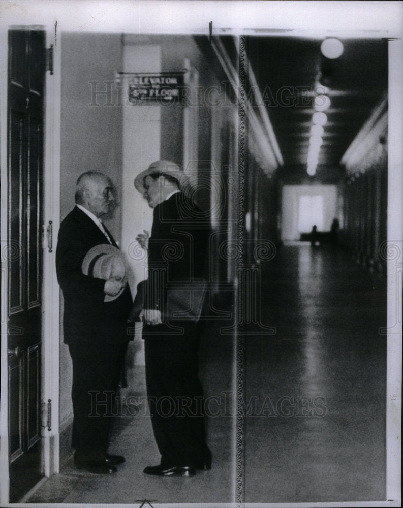 1958 Press Photo Bernard Goldfine&#39;s Roger Robb Attorney - Historic Images