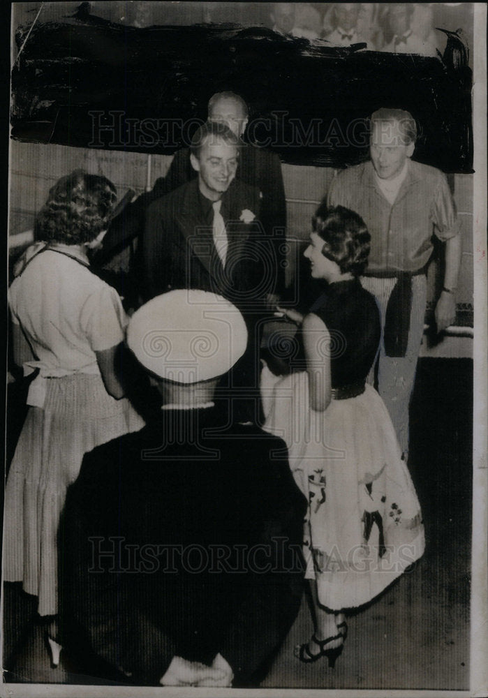 1955 Press Photo Princesses Margaret &amp; Alexandra - Historic Images