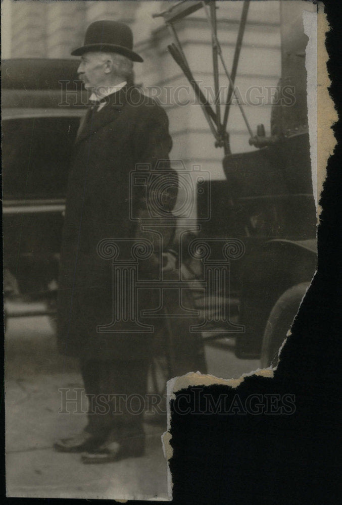 Press Photo CJ Hughes - Historic Images