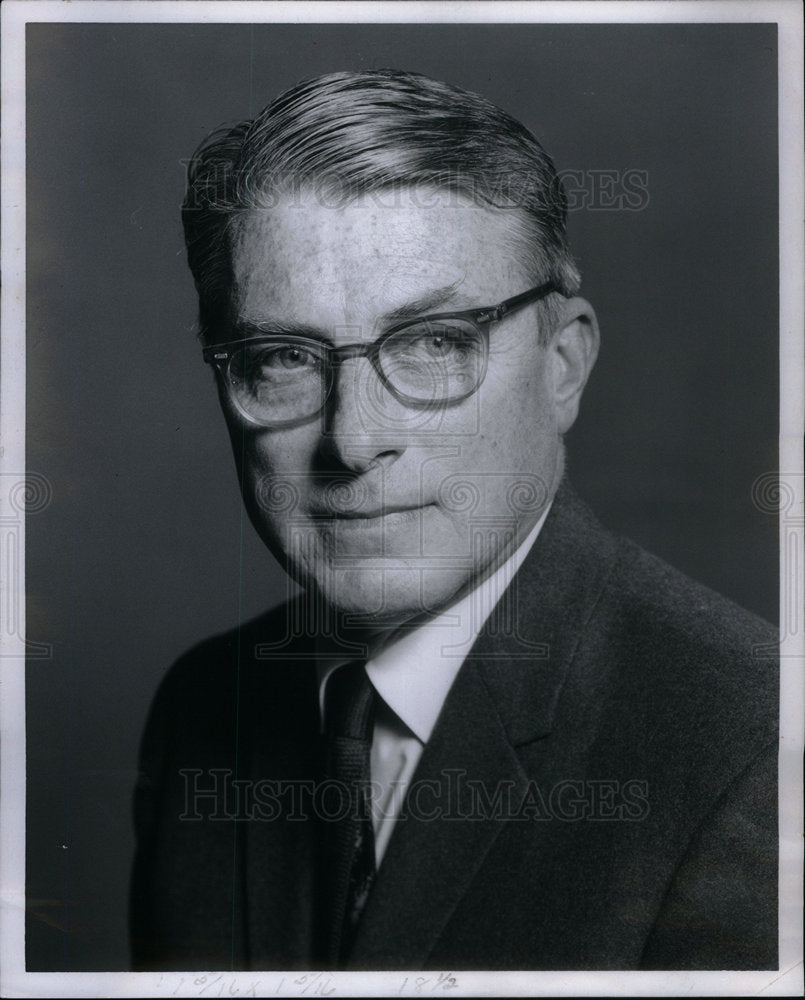 1967 Press Photo Author Profile Picture Maoo Taylor - Historic Images