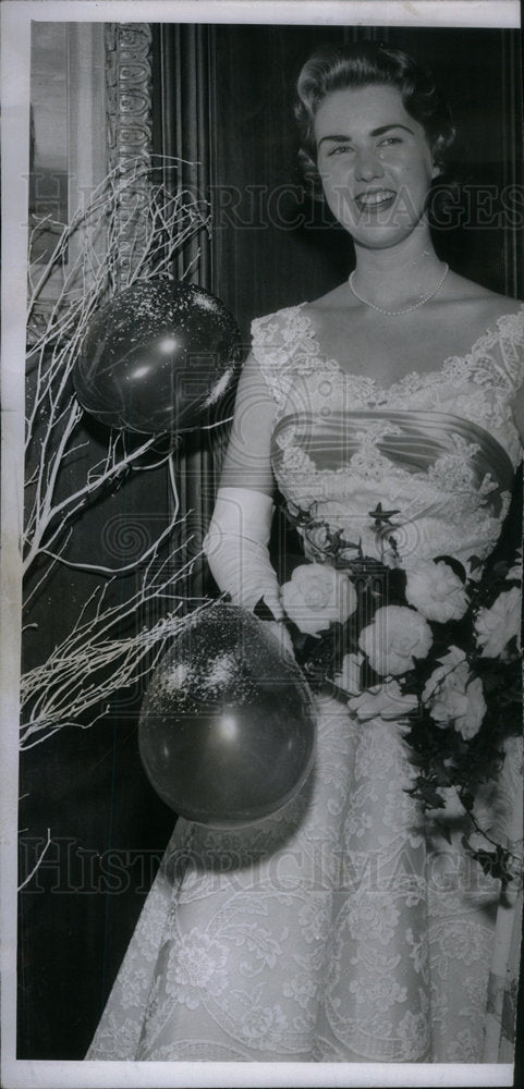 1957 Press Photo Donna Wartena S.P. Hunt Club - Historic Images