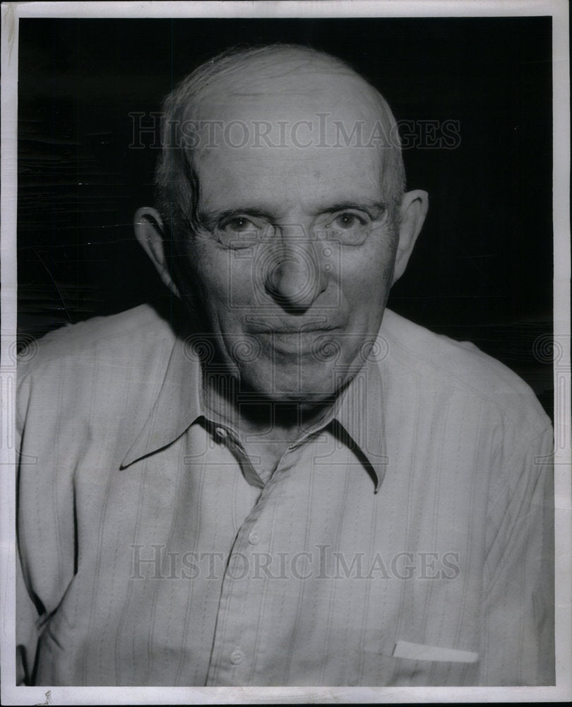 1958 Press Photo Joseph M. Sullivan Inventor - Historic Images