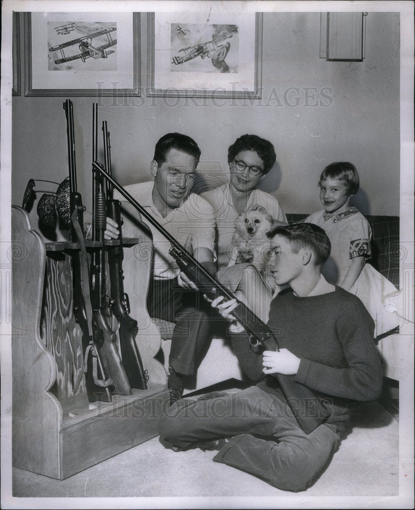 1962 Press Photo The Turner family. - Historic Images