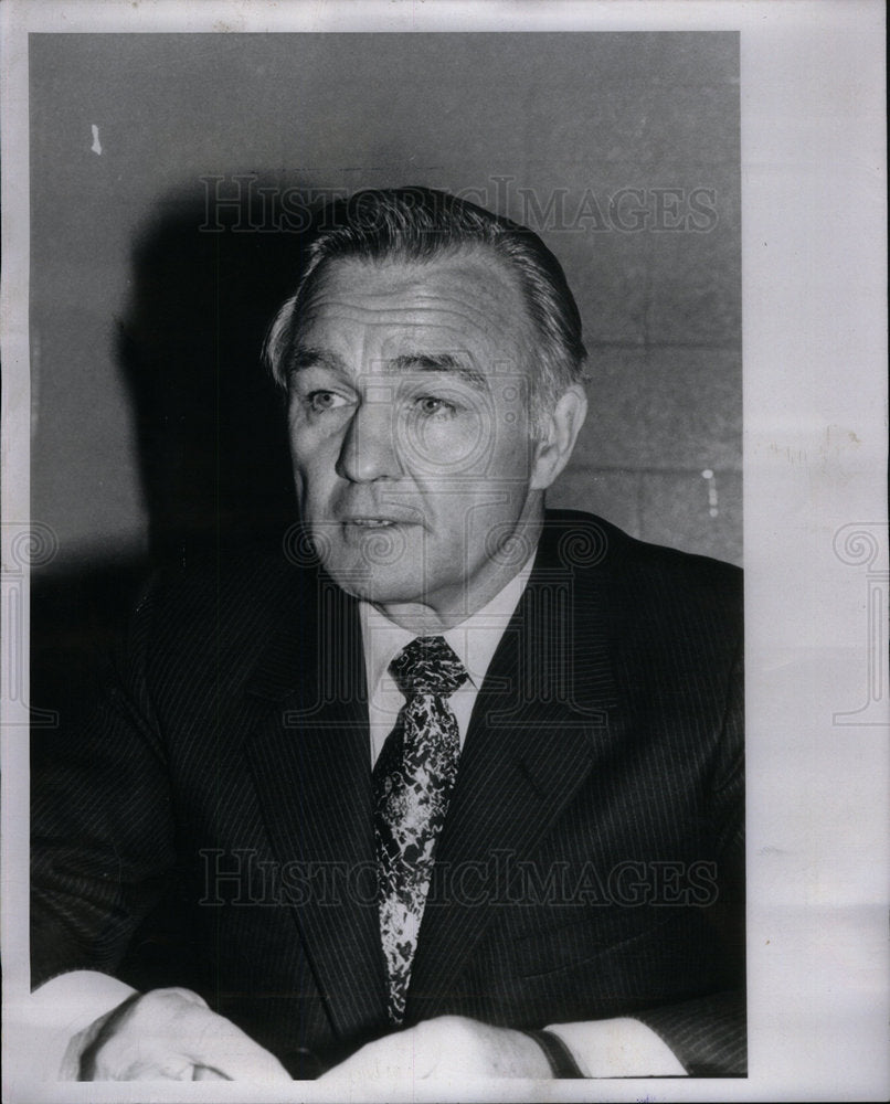 1978 Press Photo Economic Club Speaker Turner Speaking - Historic Images