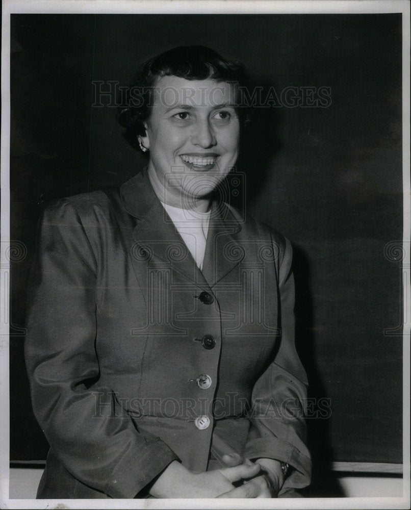 1959 Press Photo Miss Dorothy Tryon Red Ford Teacher - Historic Images