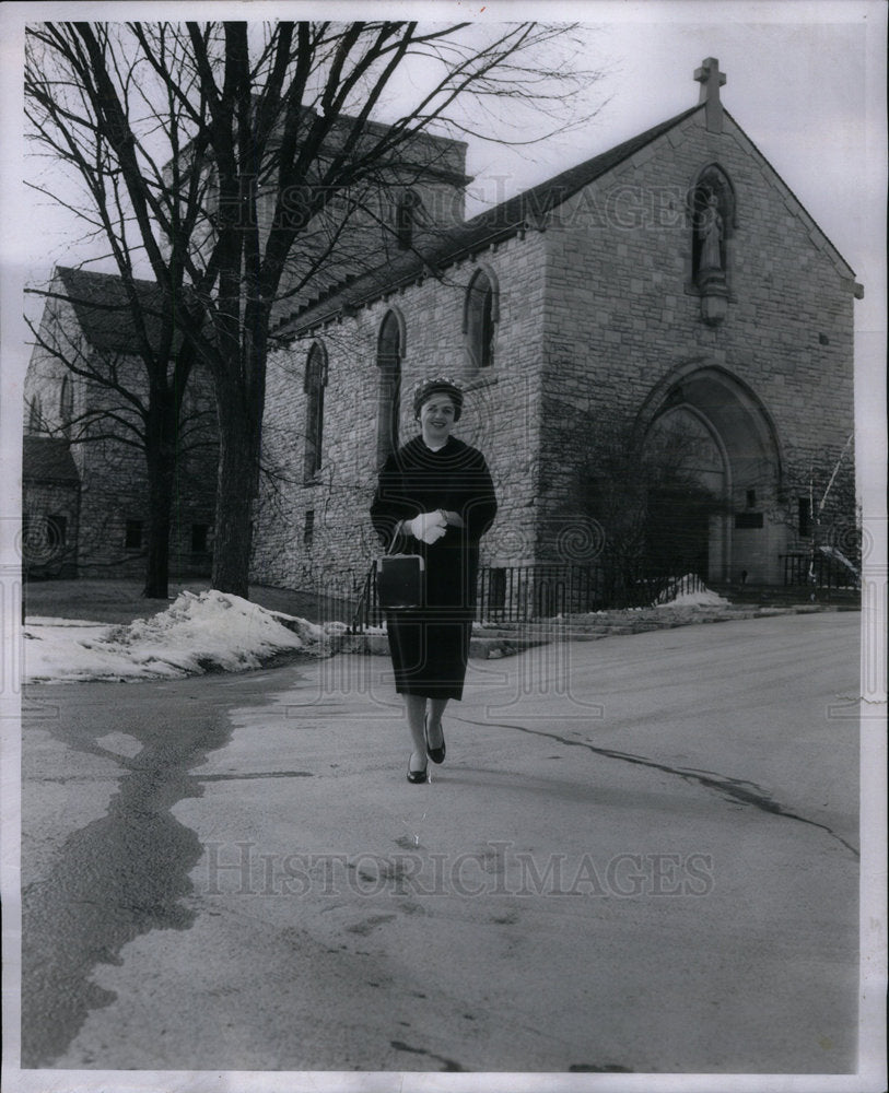 1959 Press Photo Mrs Geo Trumbull Jr Hugo Street - Historic Images