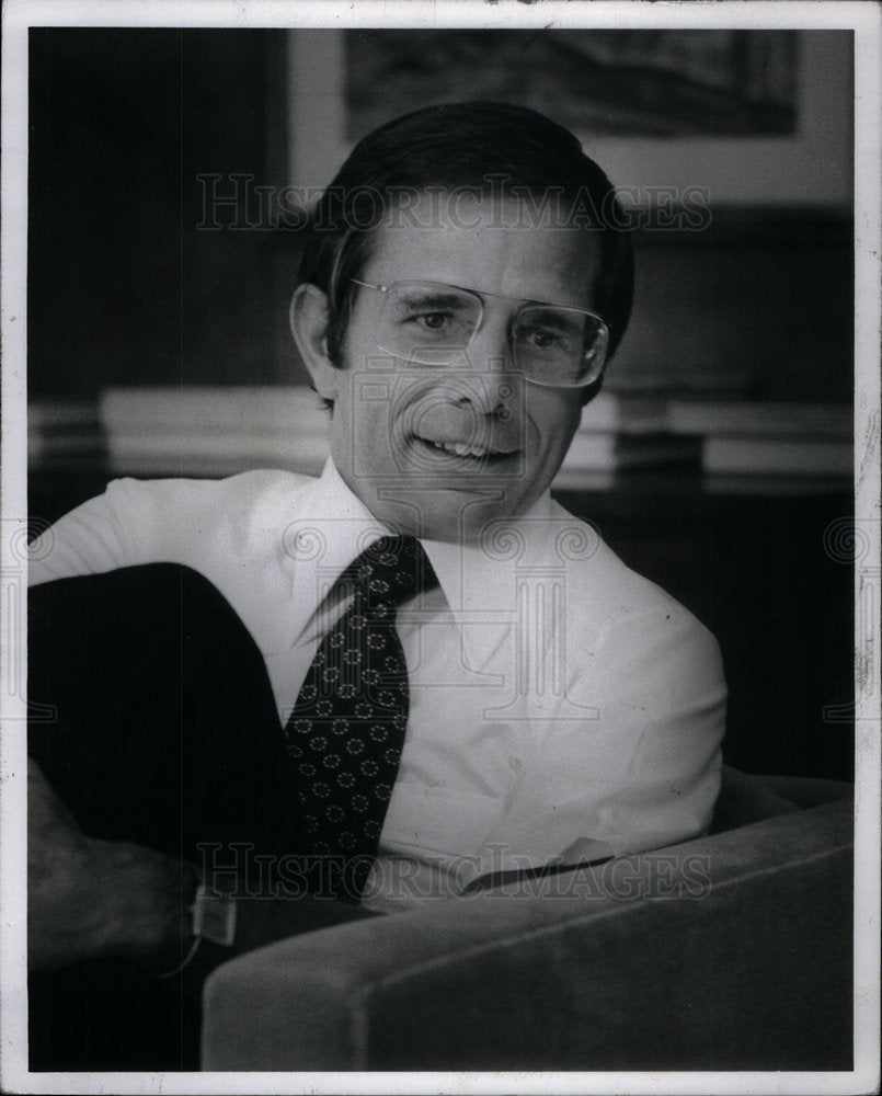 1980 Press Photo Business Executive William Agee - Historic Images